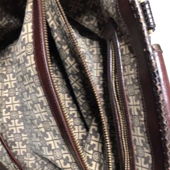 Tory Burch leather/snake gold hardware chain strap bag. Vintage! EUC - Picture 13 of 13